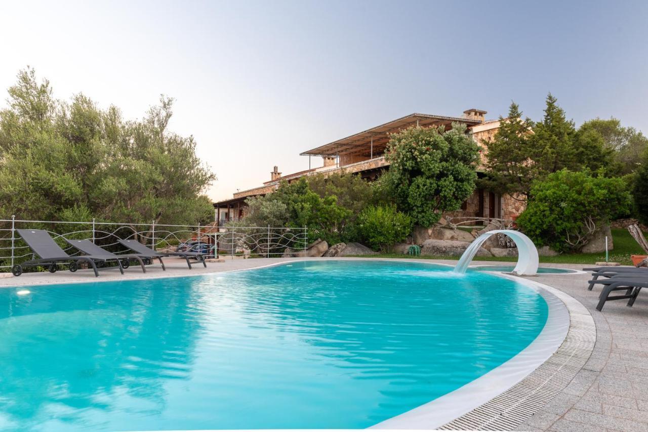Affittacamere S'Alzola Porto Rotondo Exterior photo